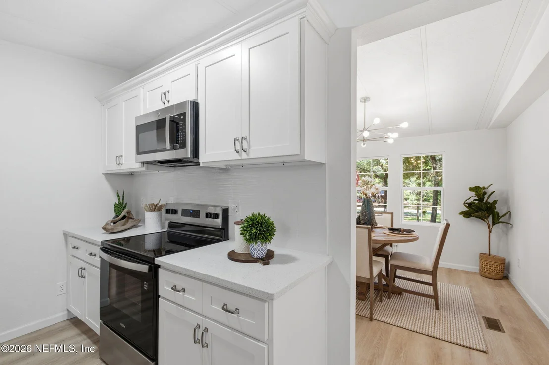 Photo of 8337 SINGLETON Place