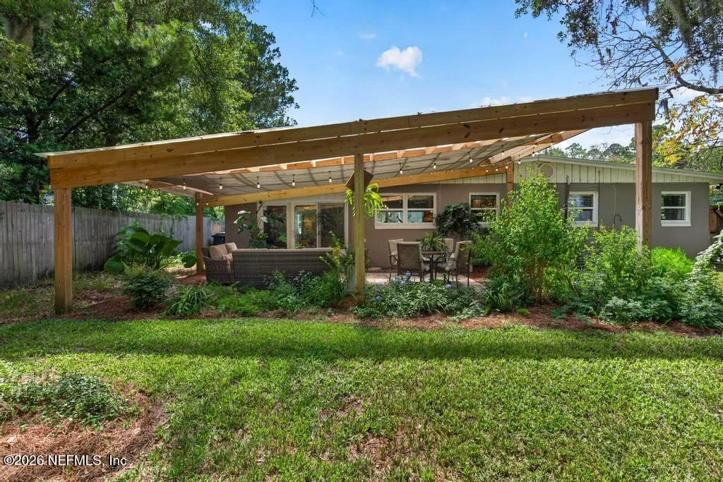Photo of 1215 LE BRUN Drive