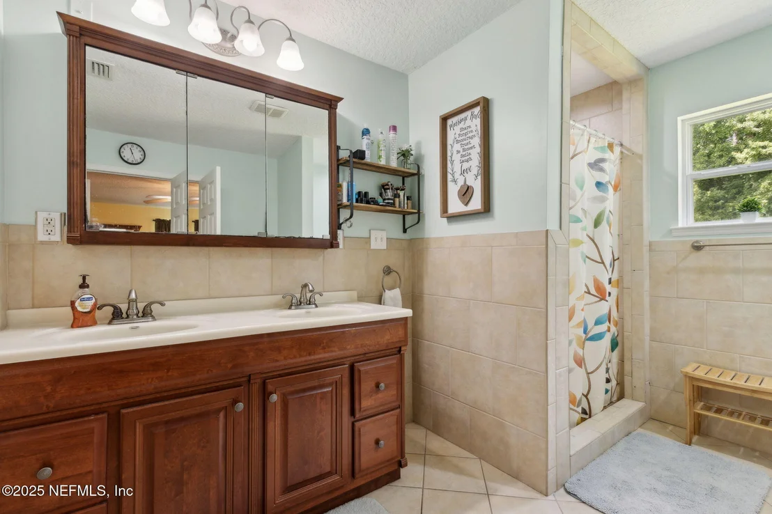 Photo of 86385 PEEPLES Road