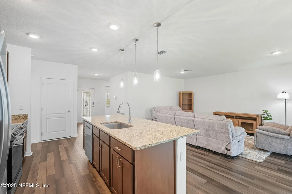 Photo of 31 RIDGE Road