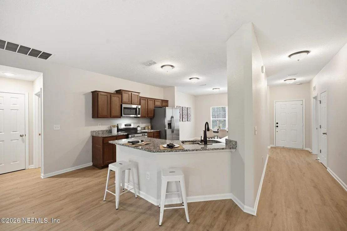 Photo of 4030 HUNTER Circle