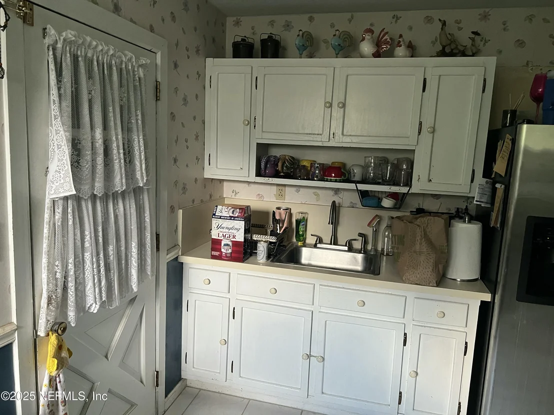 Photo of 205 SPRING FOREST Avenue