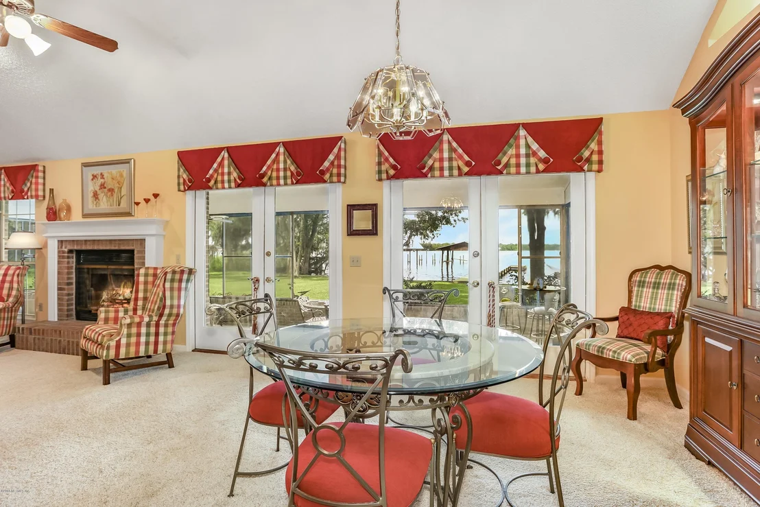Photo of 8232 RIVER Road