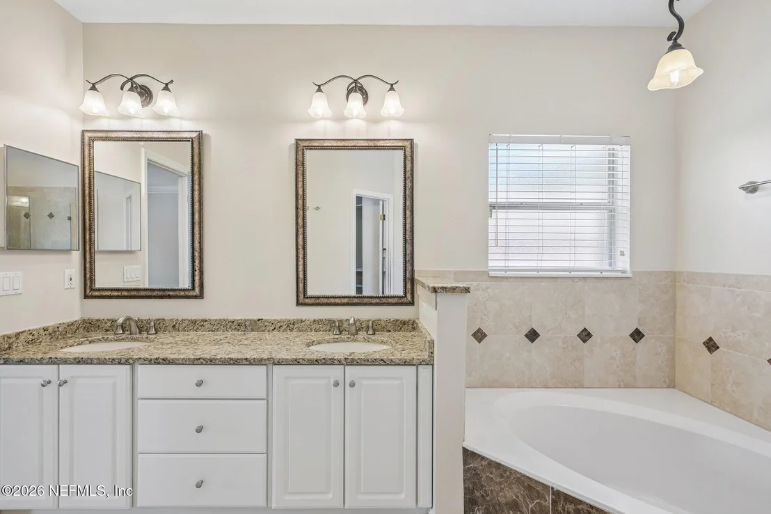 Photo of 1833 BLUEBONNET Way