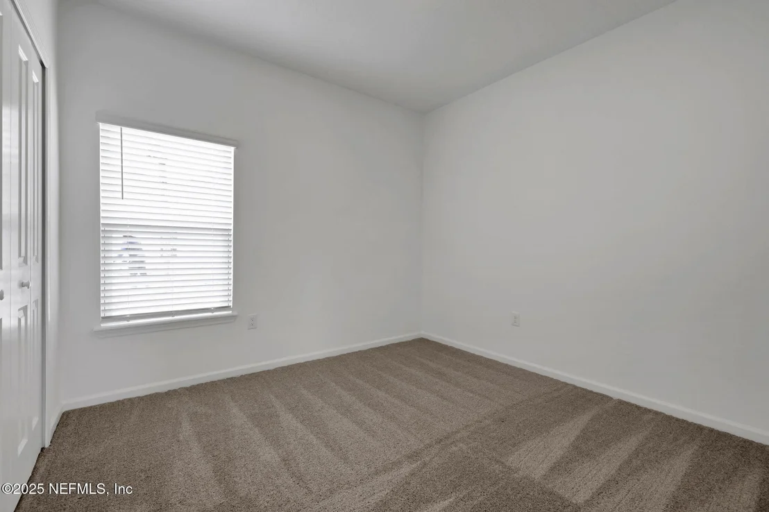 Photo of 674 FARMFIELD Drive