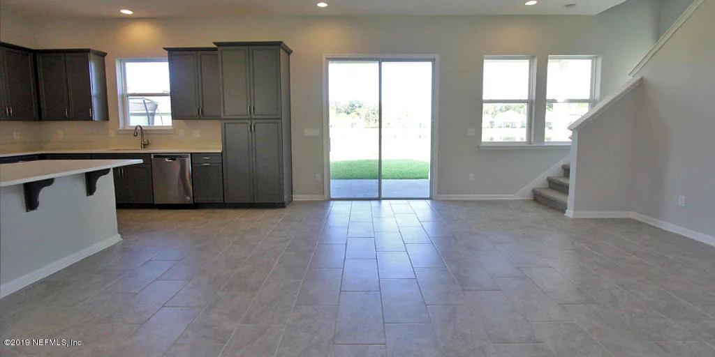Photo of 206 BROADLEAF Lane