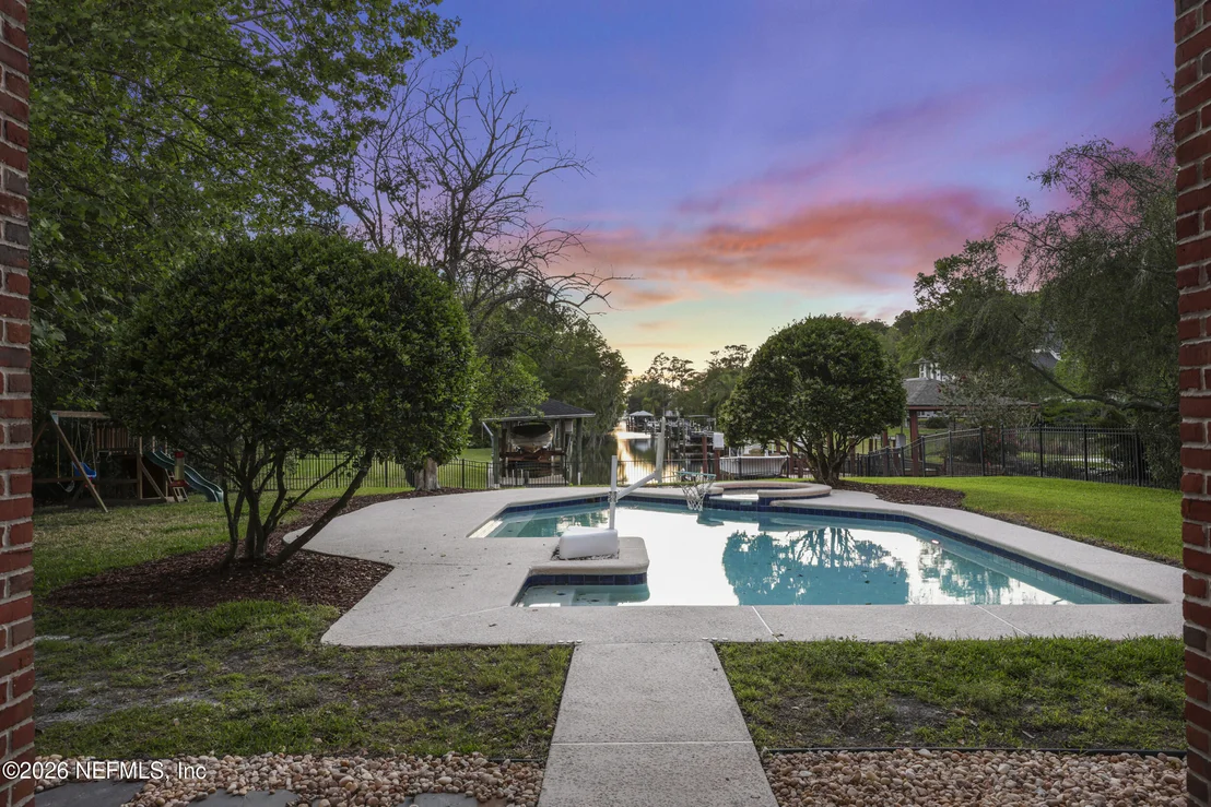 Photo of 11802 MANDARIN Road