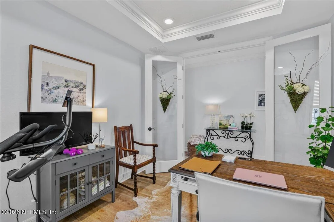 Photo of 10947 TOWN VIEW Drive