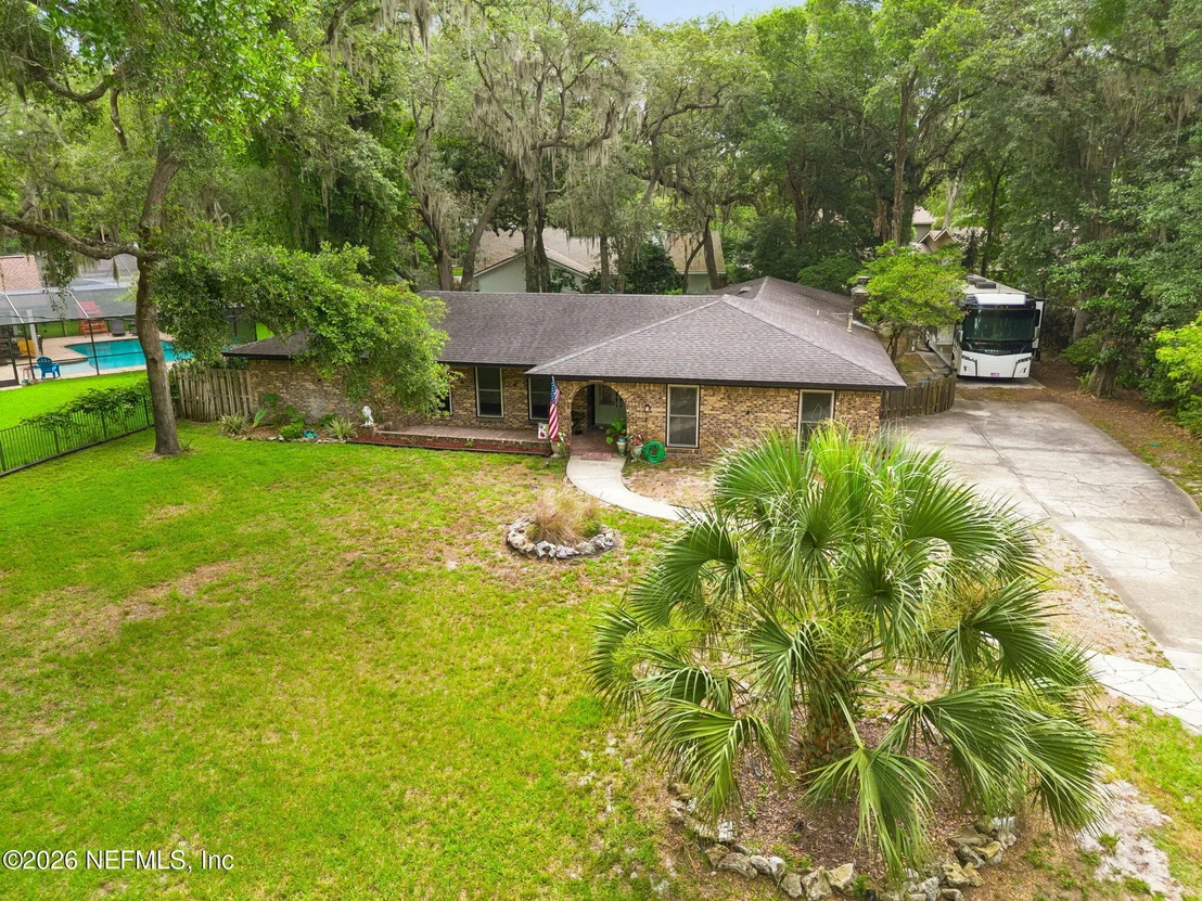 Photo of 1631 ARROWHEAD Trail