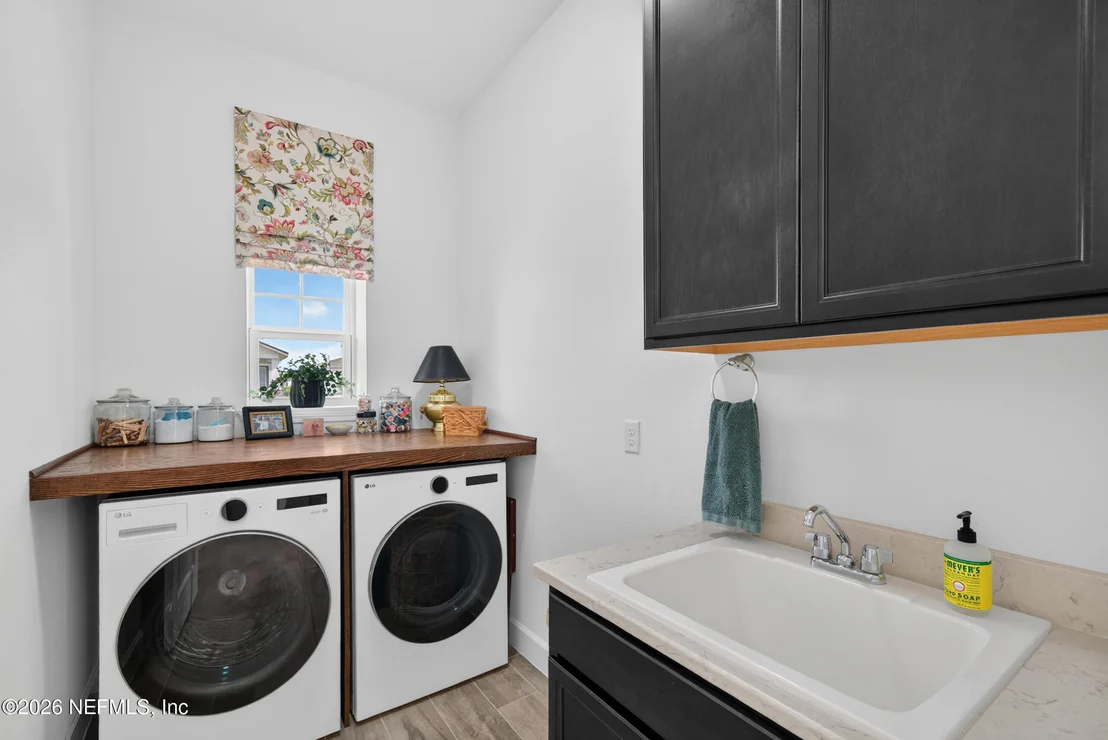 Photo of 102 AMBERWOOD Drive