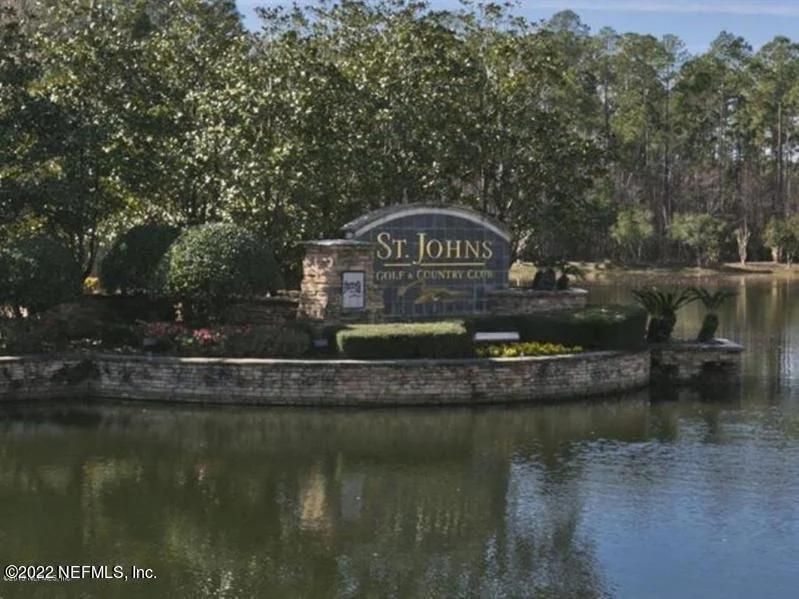 Photo of 816 EAGLE POINT Drive