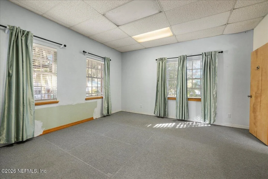 Photo of 10 CENTRAL Avenue