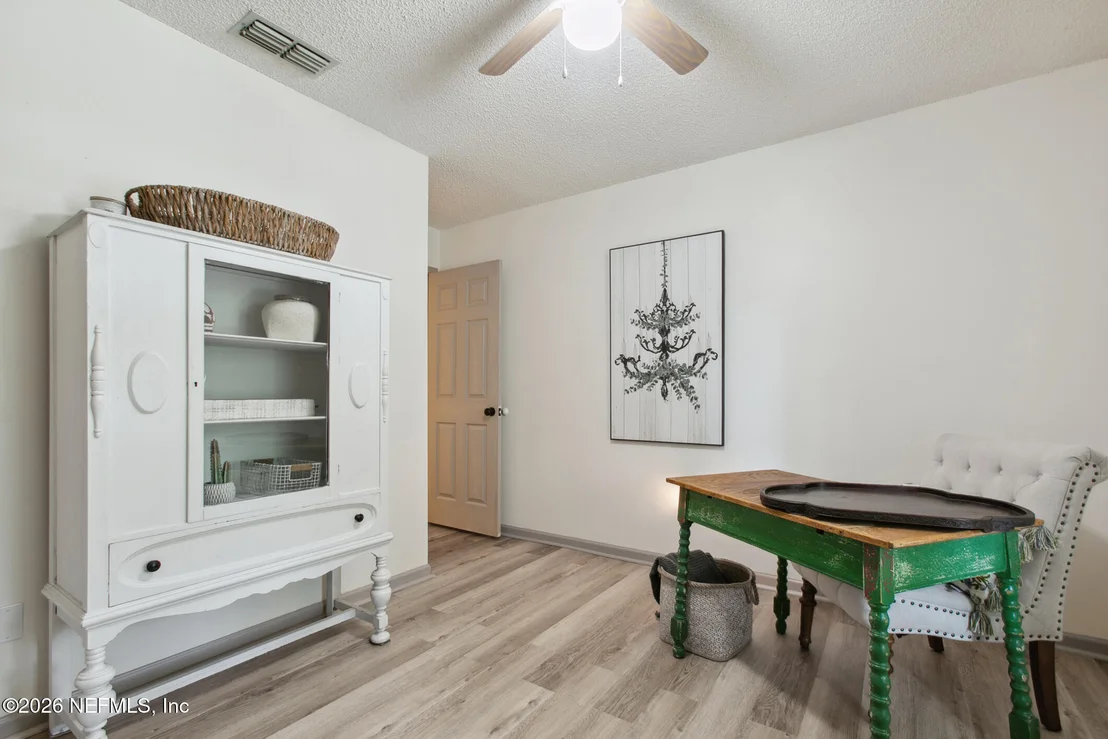Photo of 2051 CORNELL Road