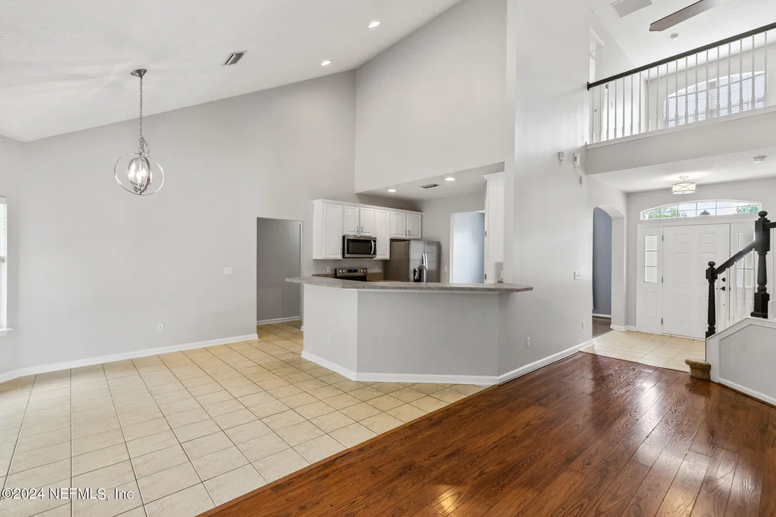 Photo of 4120 LONICERA Loop