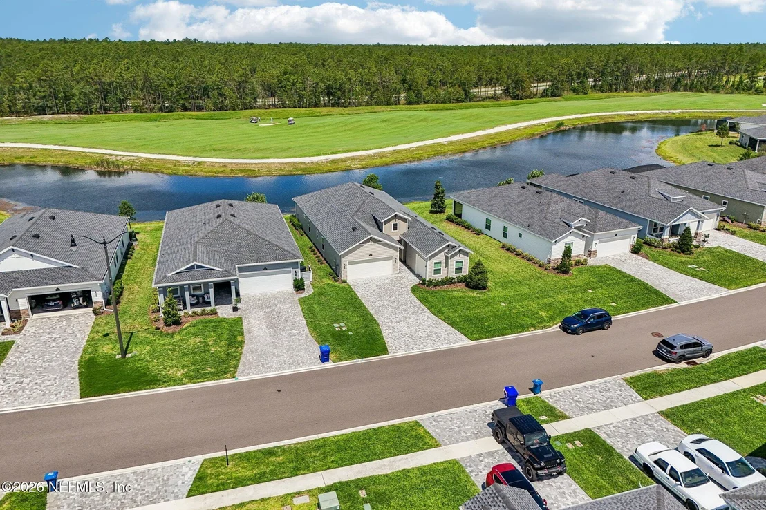 Photo of 717 STILLWATER Boulevard