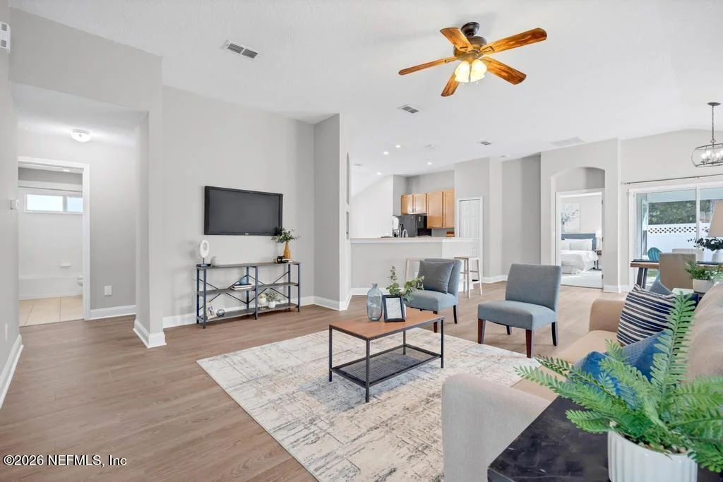 Photo of 1019 MOOSEHEAD Drive