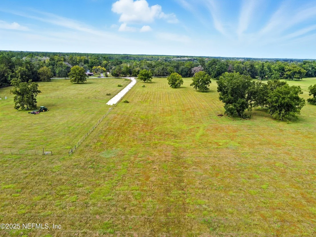 Photo of 11242 HOGAN Road