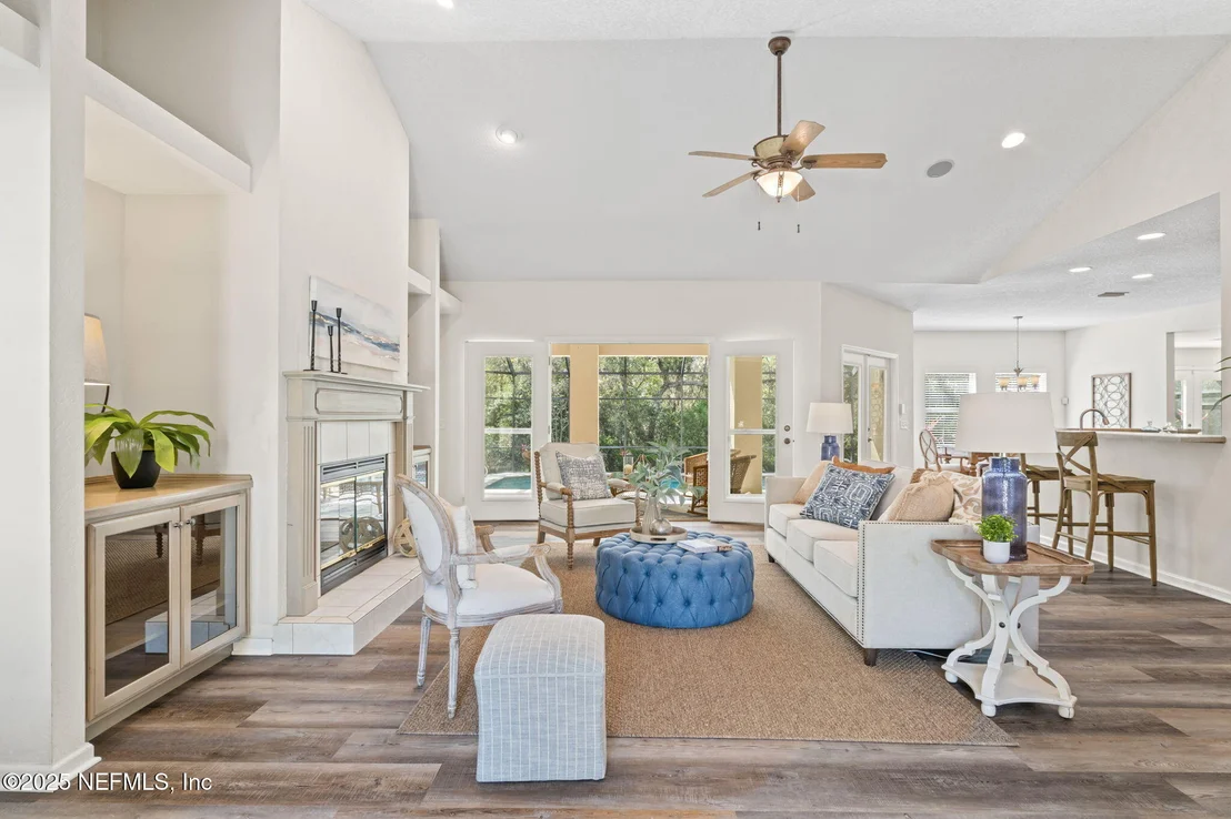 Photo of 105 SPANISH OAKS Lane
