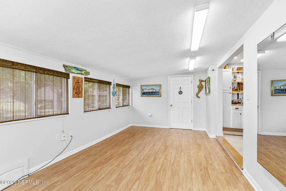 Photo of 524 HORSESHOE Road