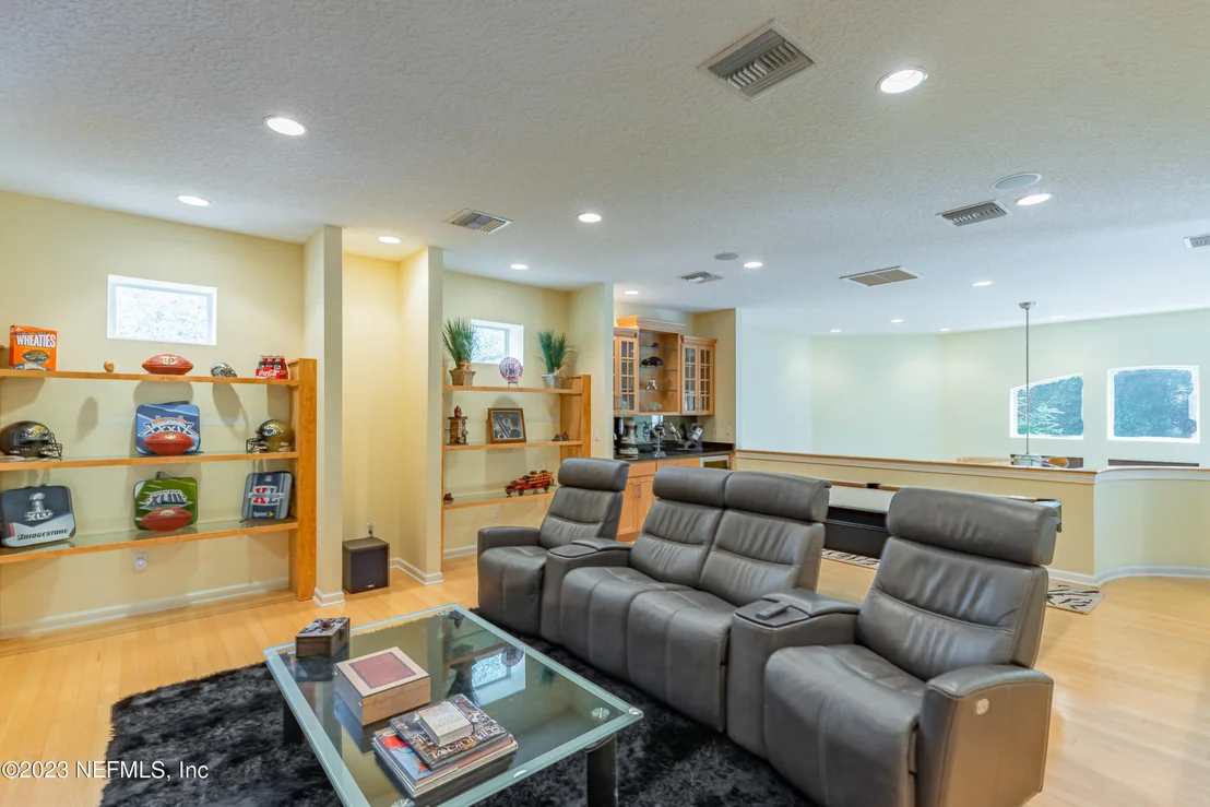 Photo of 1639 DOVER HILL Drive
