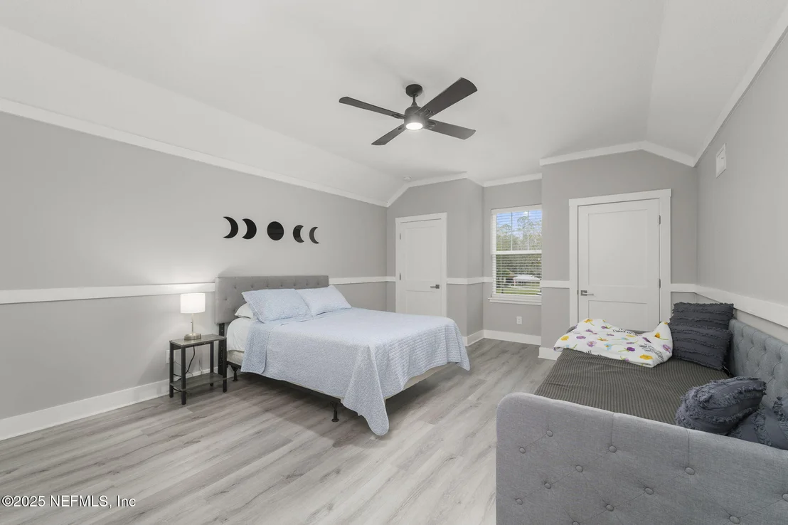 Photo of 1499 SHEFFIELD Road