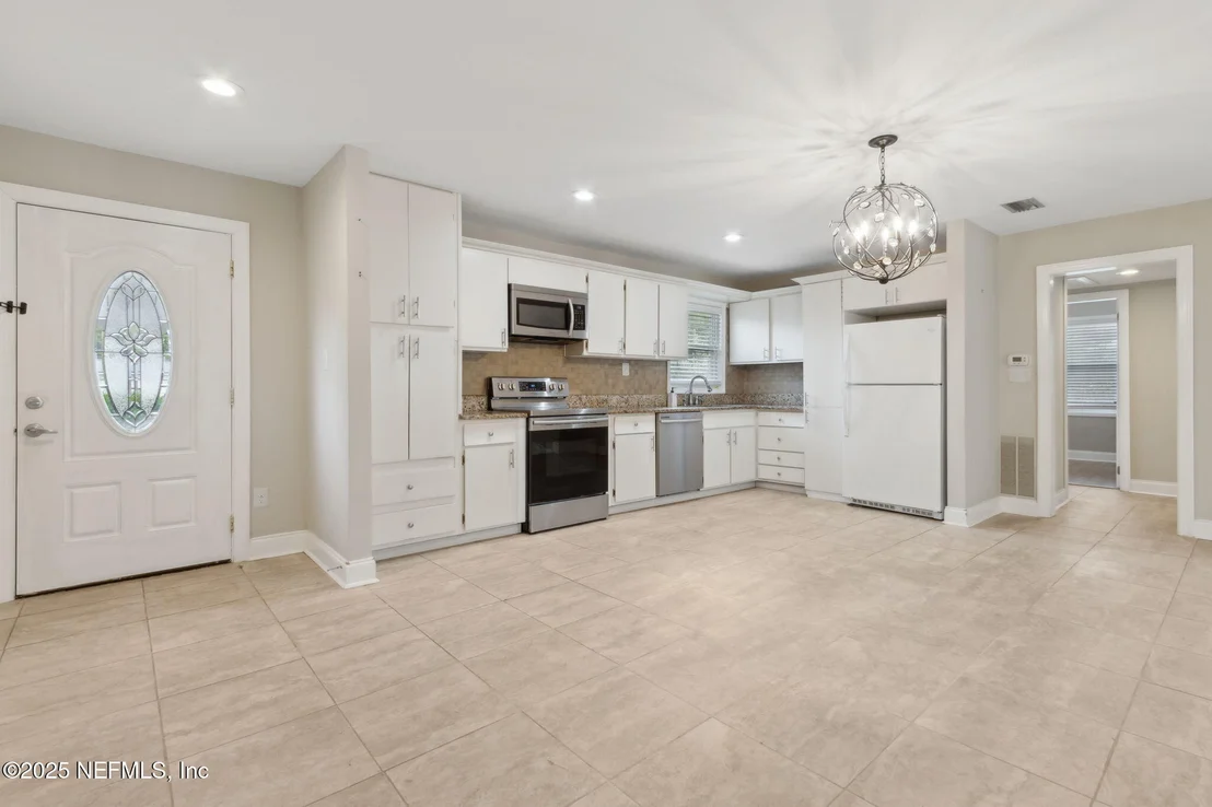 Photo of 2814 PEACH Drive