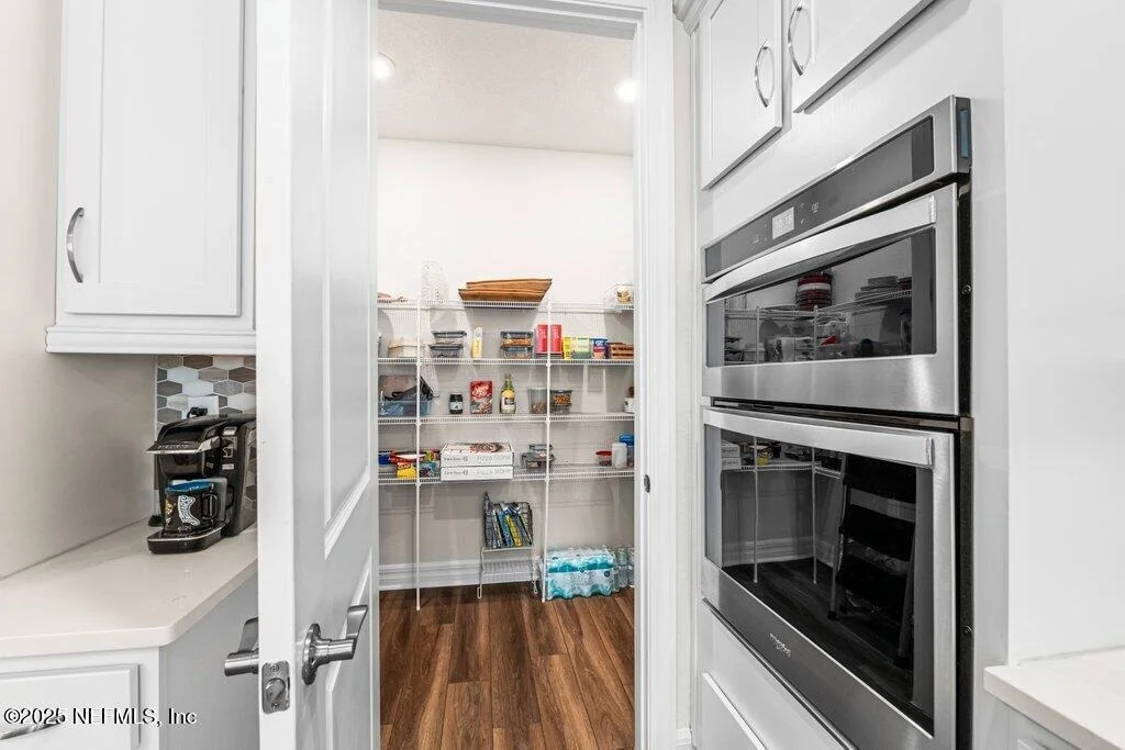 Photo of 11148 TOWN VIEW Drive