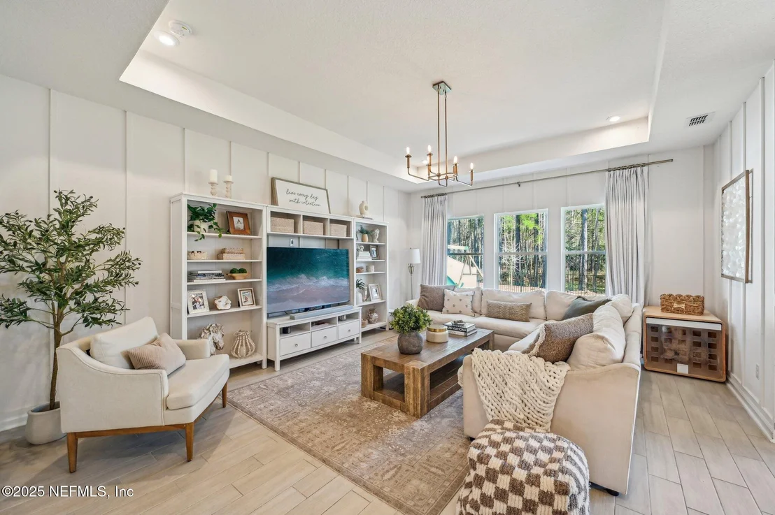 Photo of 24 OAKHURST Court