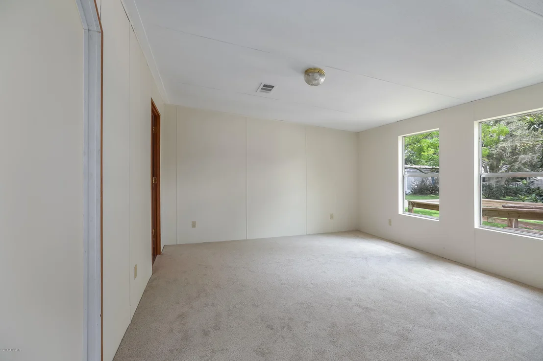 Photo of 277 VINTAGE OAK Circle