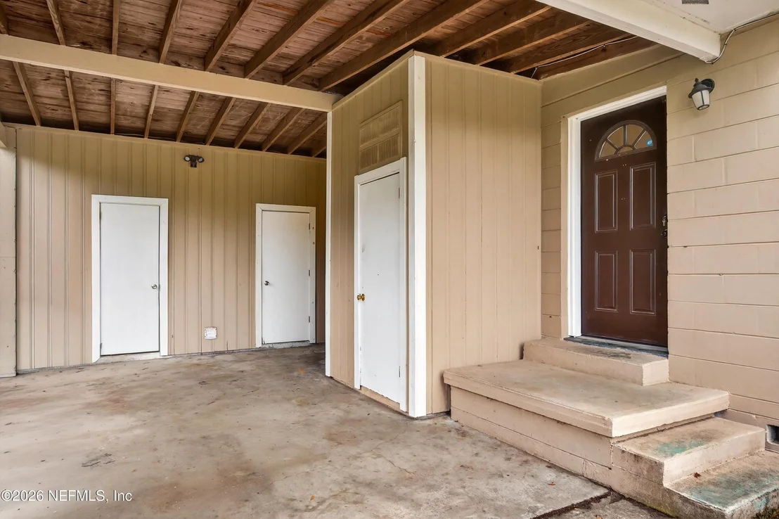 Photo of 4231 RENDALE Drive N