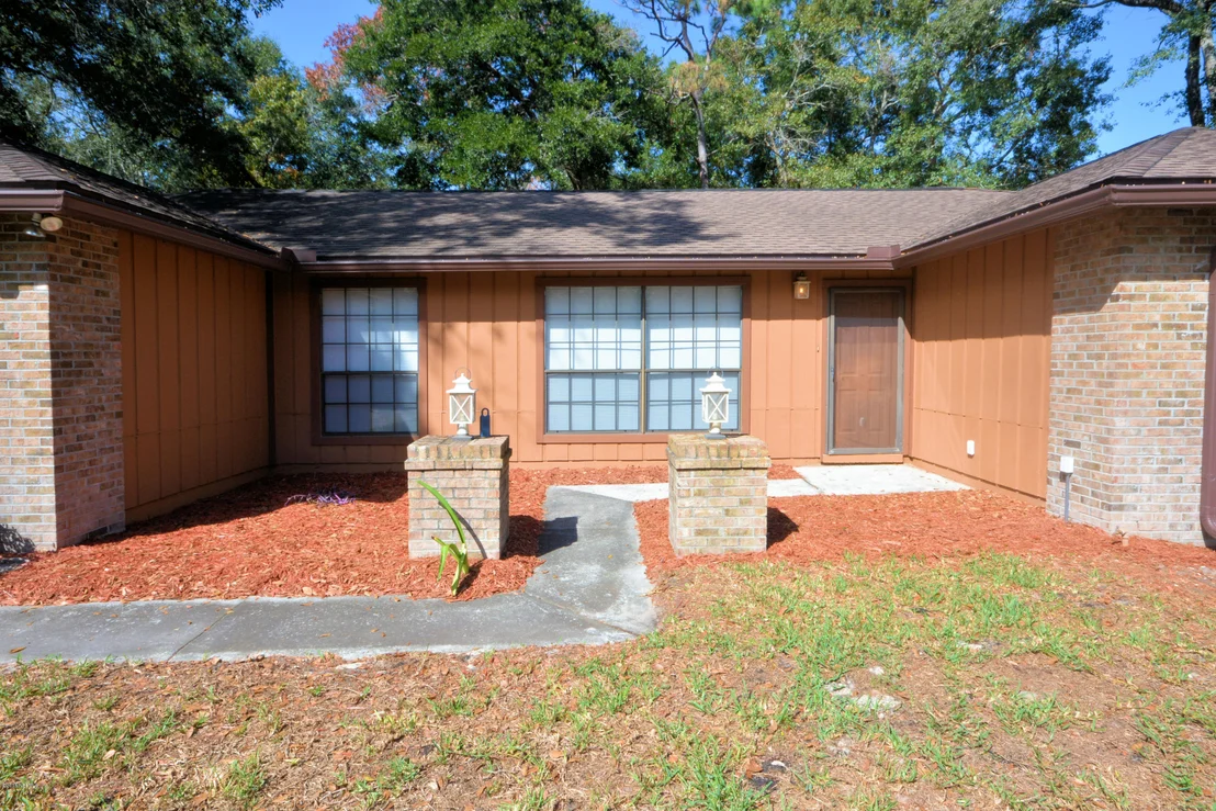 Photo of 13621 PICARSA Drive