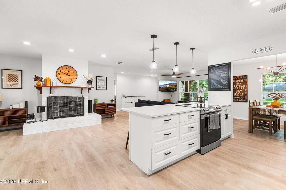 Photo of 12995 MANDARIN POINT Lane