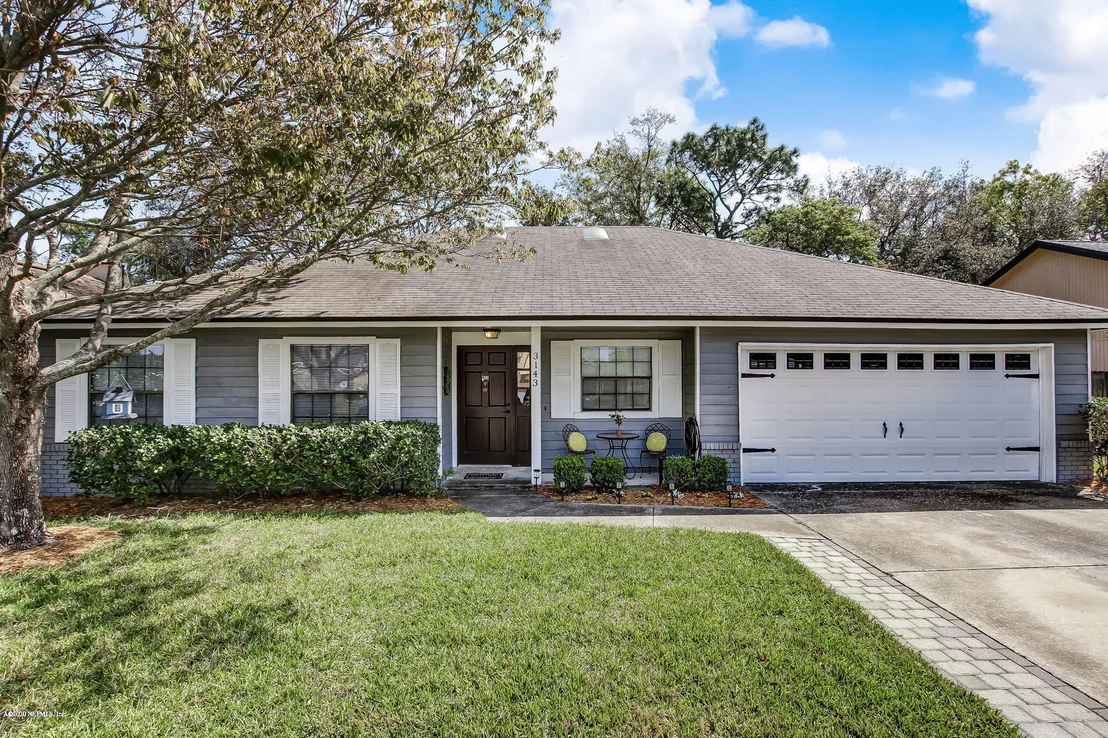 Photo of 3143 ROUNDHAM Lane