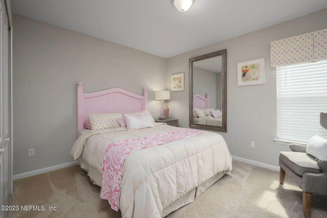 Photo of 210 CEDARSTONE Way