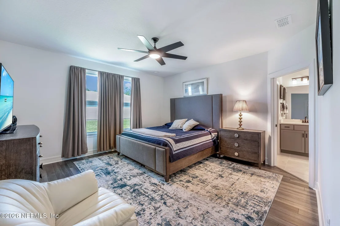 Photo of 212 ETHEREAL Square