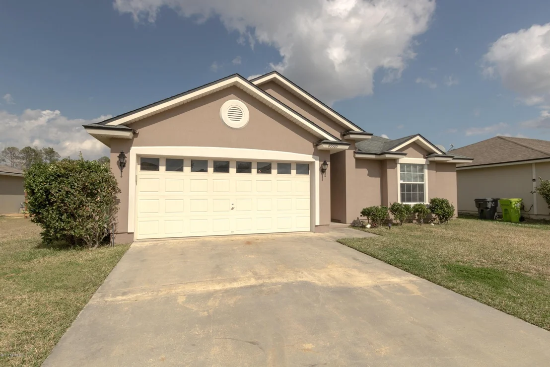 Photo of 45565 INGLEHAM Circle