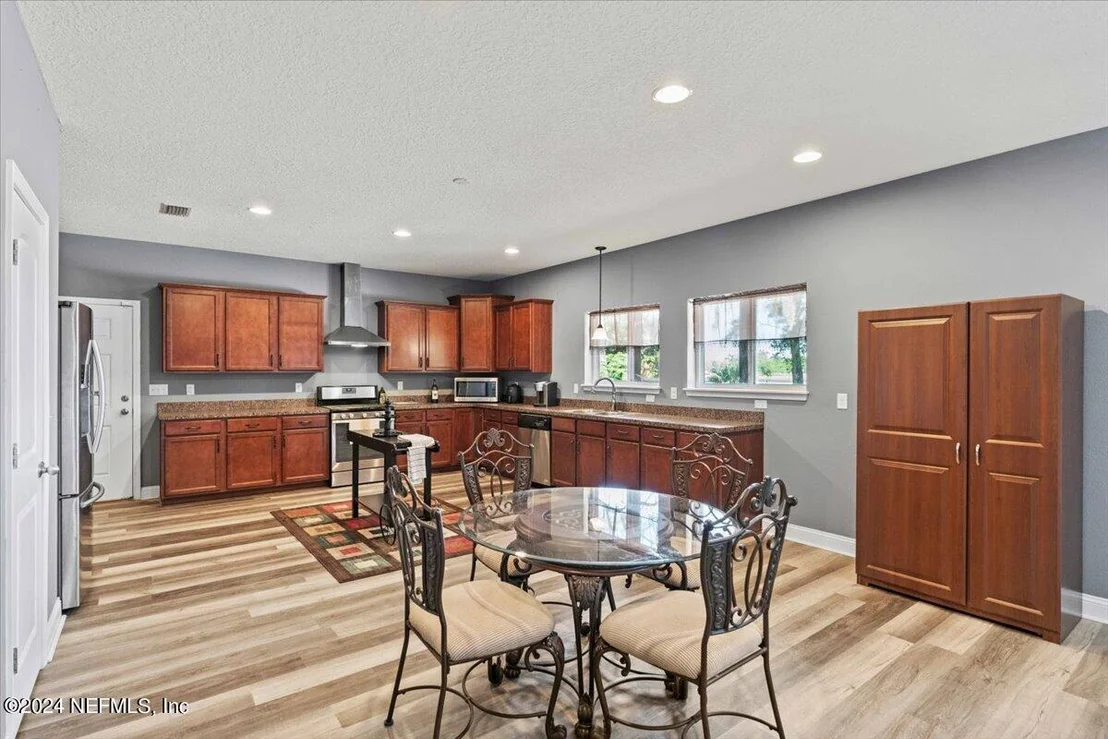Photo of 1061 CEDAR BAY Road