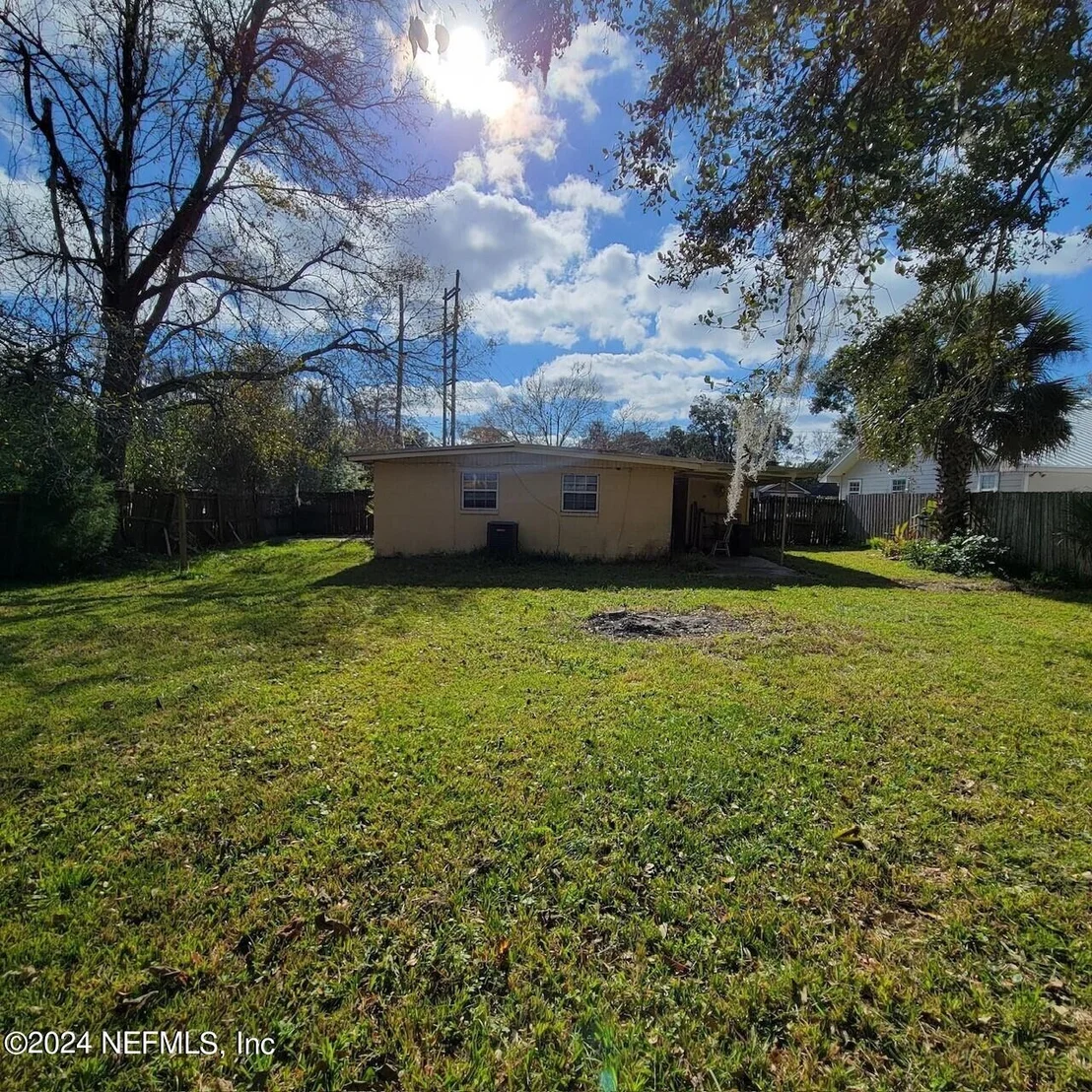 Photo of 10149 AGAVE Road