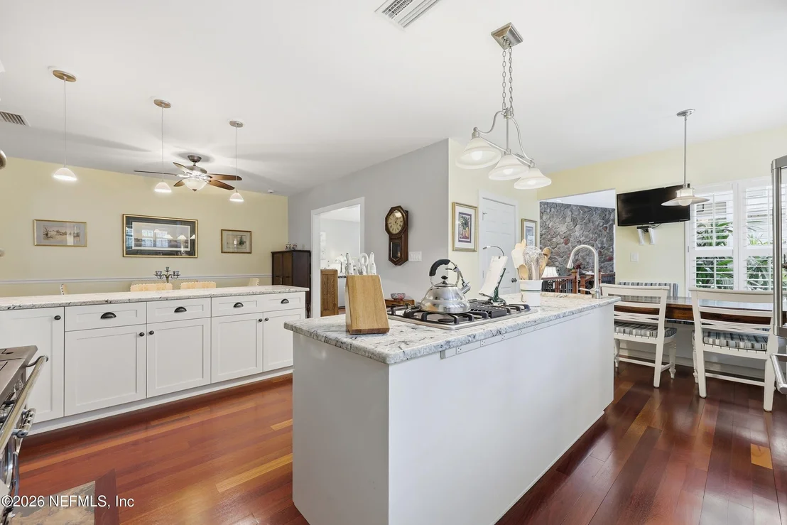 Photo of 17 SYLVAN Drive