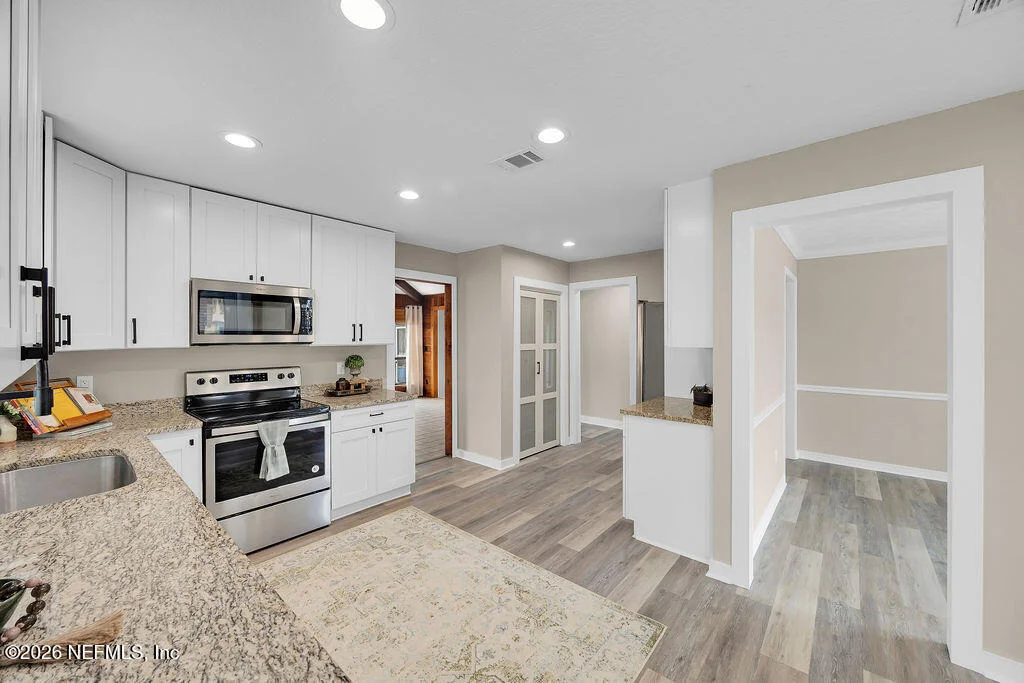 Photo of 2275 FOXWOOD Drive
