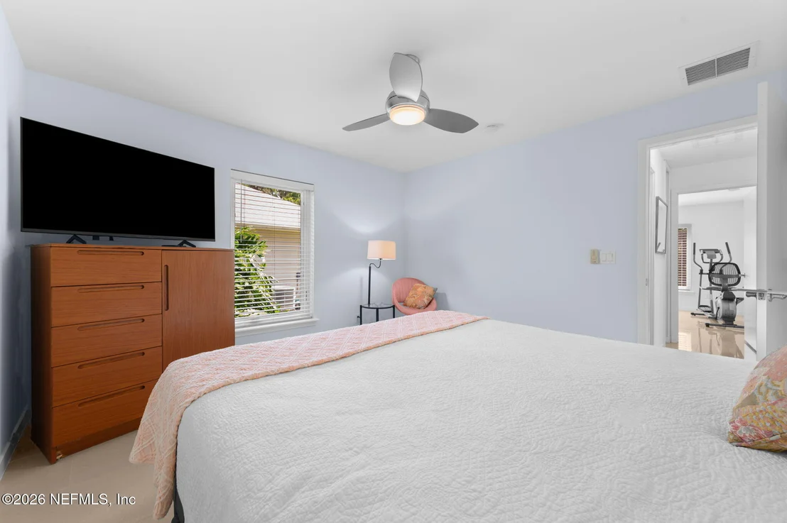 Photo of 132 BOTTLEBRUSH Drive