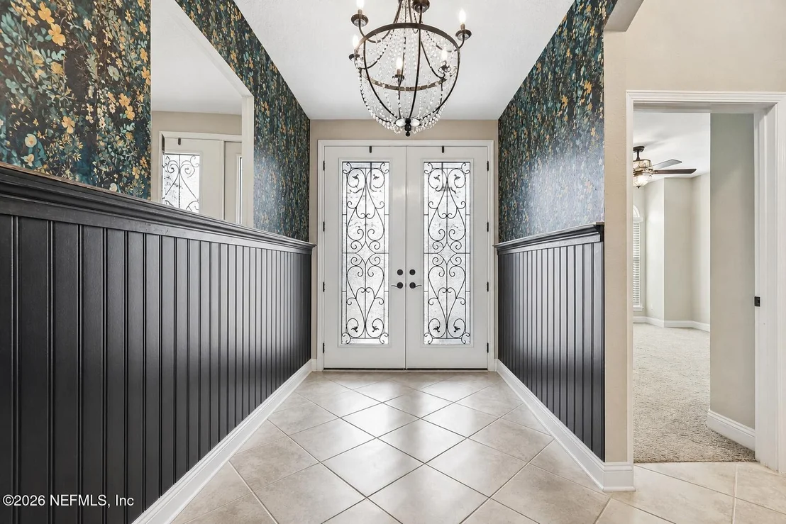 Photo of 910 LAUREL VALLEY Drive