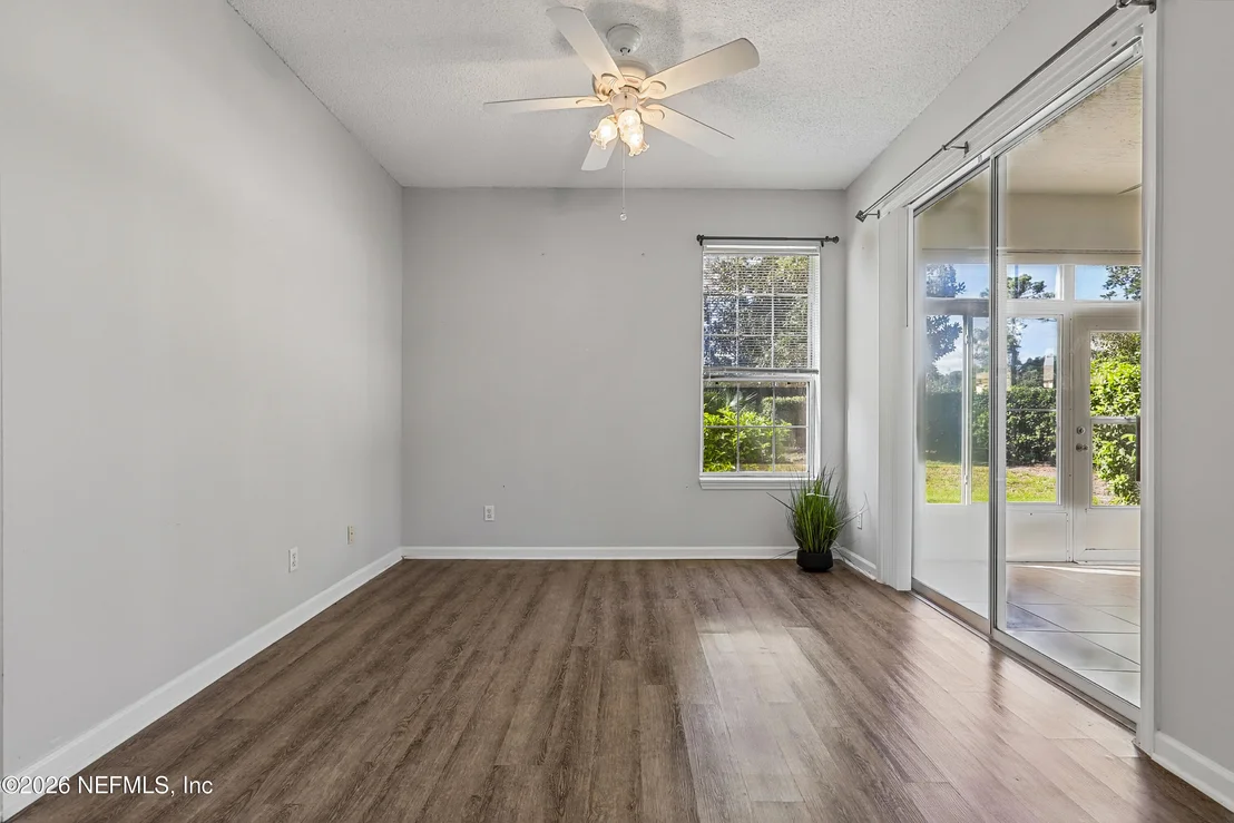 Photo of 910 PINE VALLEY Place