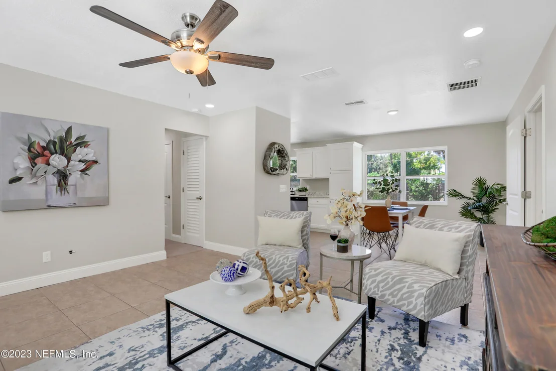 Photo of 128 BELLRAY Drive