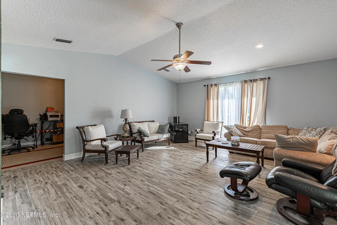 Photo of 4147 SAUNDERS Drive