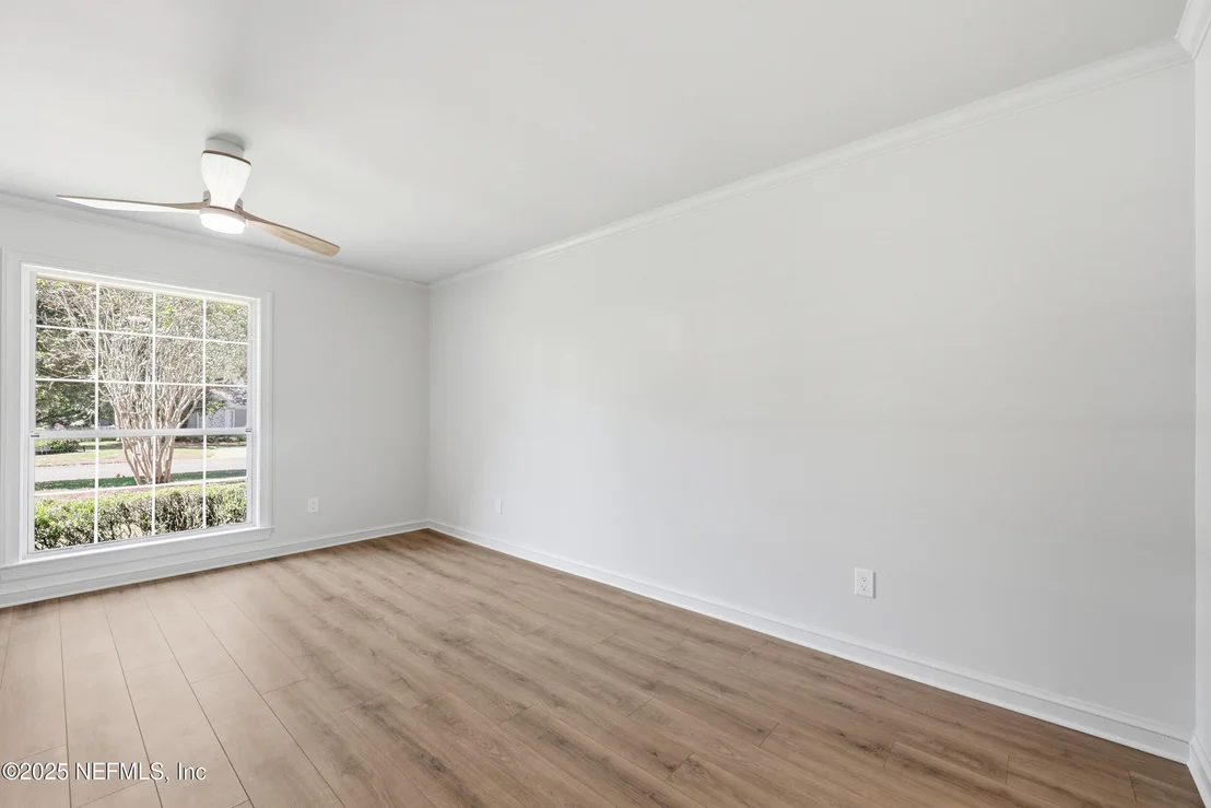Photo of 8127 MIDDLE FORK Lane
