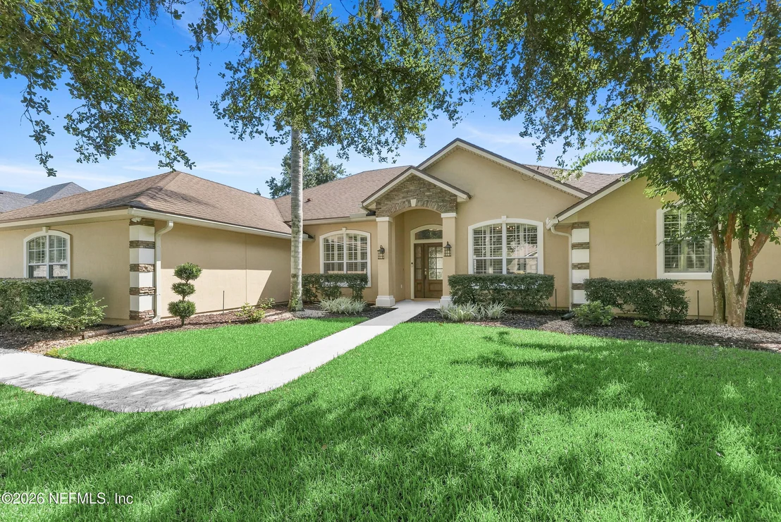 Photo of 1304 HONEYSUCKLE Drive