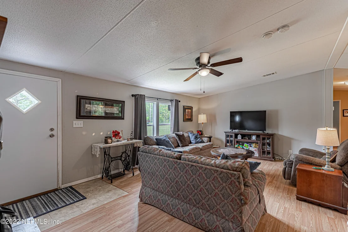 Photo of 28258 TRINITY Lane