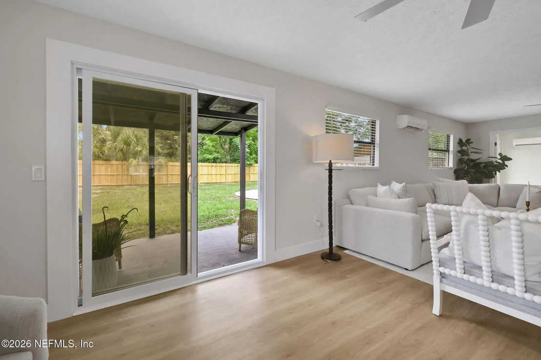 Photo of 509 PENMAN Road