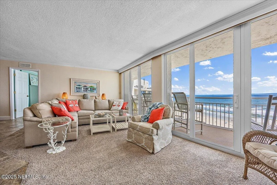 Photo of Unit 1010 at 1601 OCEAN Drive